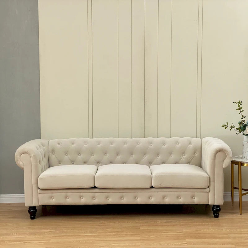 Canapé beige élégant - Velours 3 places avec boutons touffetés et pieds en bois